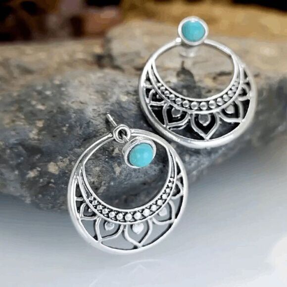 Boho Western Southwest Silver Turquoise Round Earrings - Picture 2 of 4